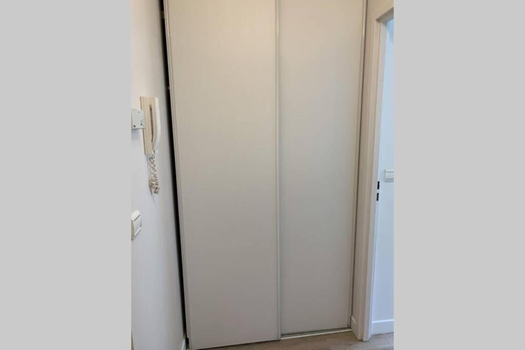 בור-לה-ריין Beautiful Studio Located South Of Paris מראה חיצוני תמונה